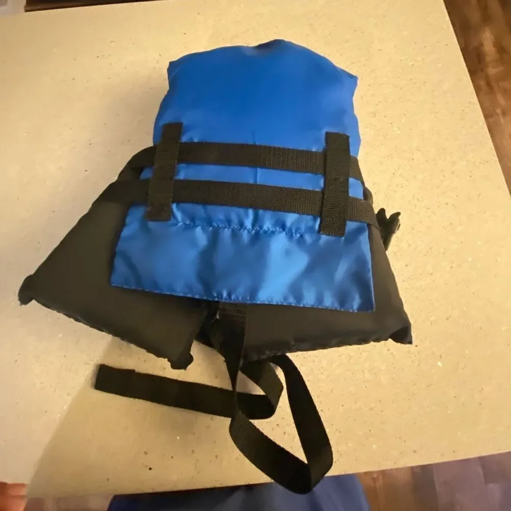 Children’s swimming vest